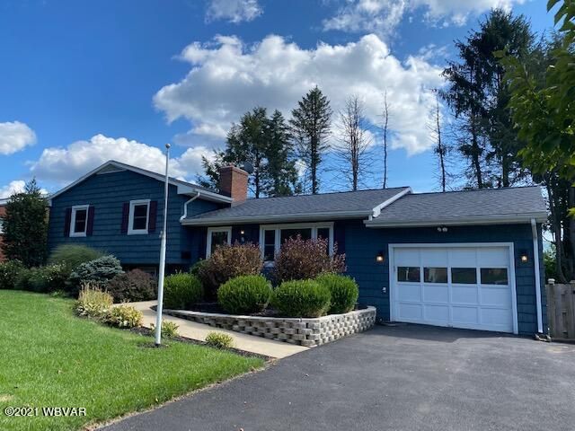 2526 Waldman Dr, Williamsport, PA 17701