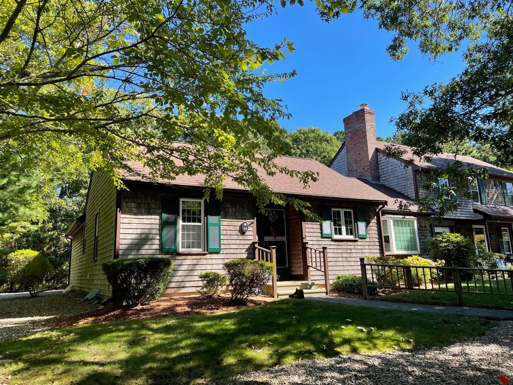 48 Debs Hill Rd #2A, Yarmouth Pt, MA 02675