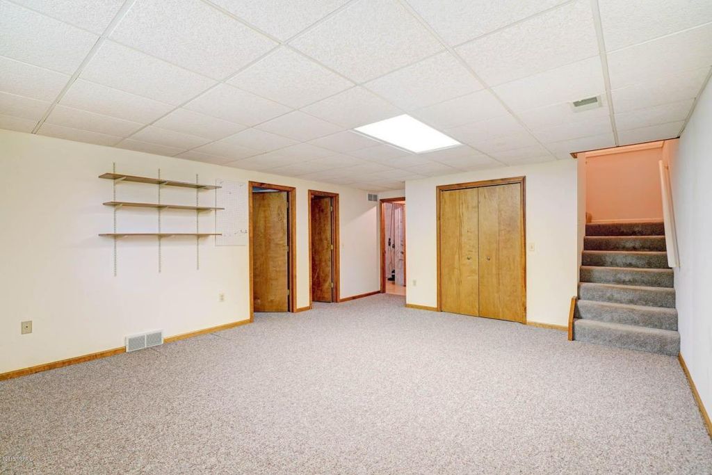 3124 Maple Villa Dr SE, Grand Rapids, MI 2 Bed, 2 Bath Condo 18