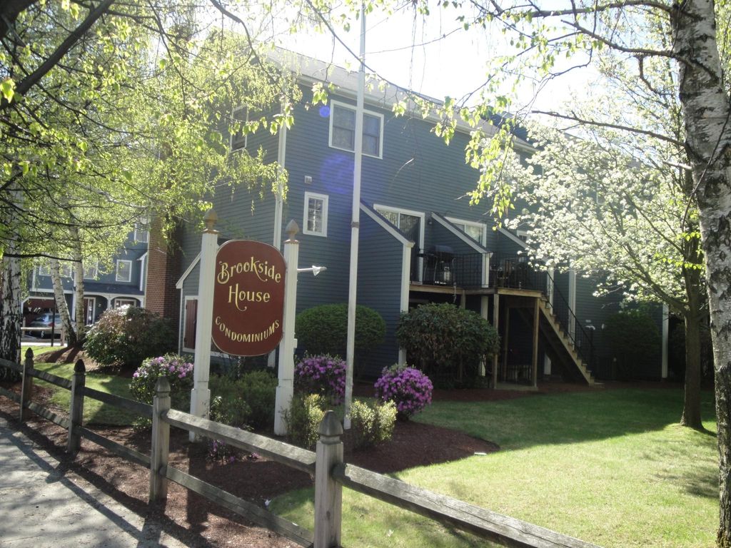 616 Princeton Blvd, Lowell, MA 01851
