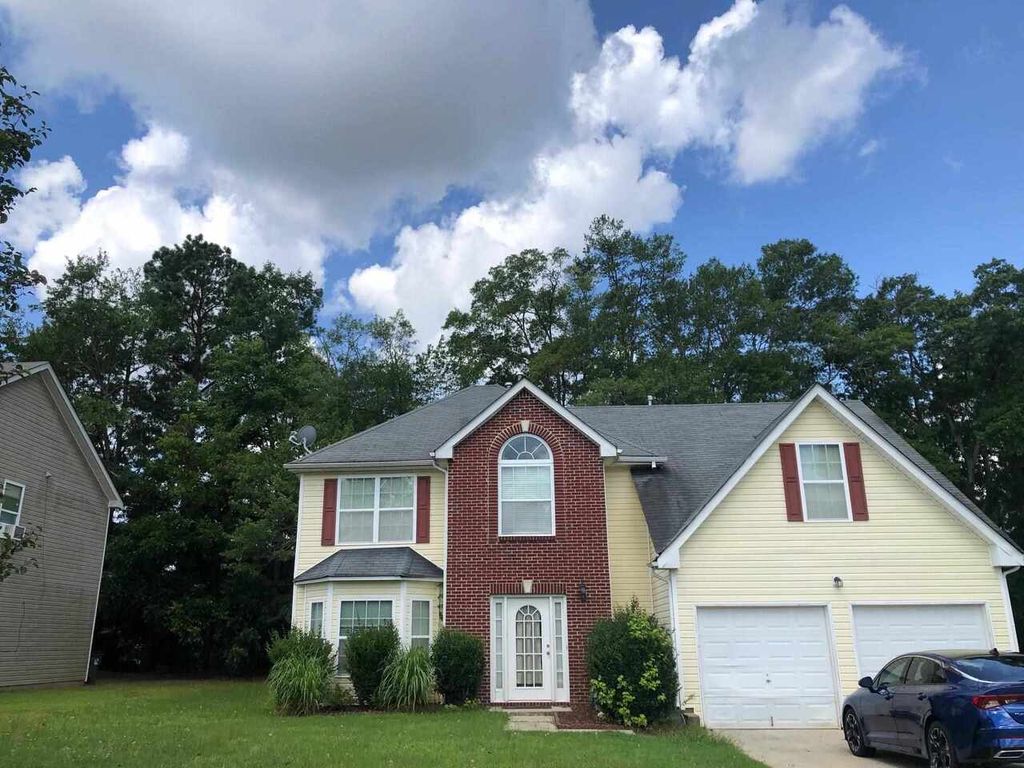 425 Grier Dr, Locust Grove, GA 30248