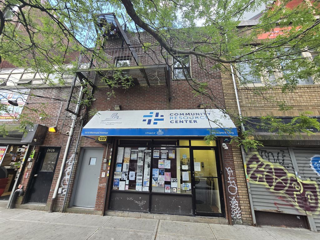 1618 Mermaid Ave 2R Brooklyn - 3e8f18758122e60fa7c2aa89503608c2 Full