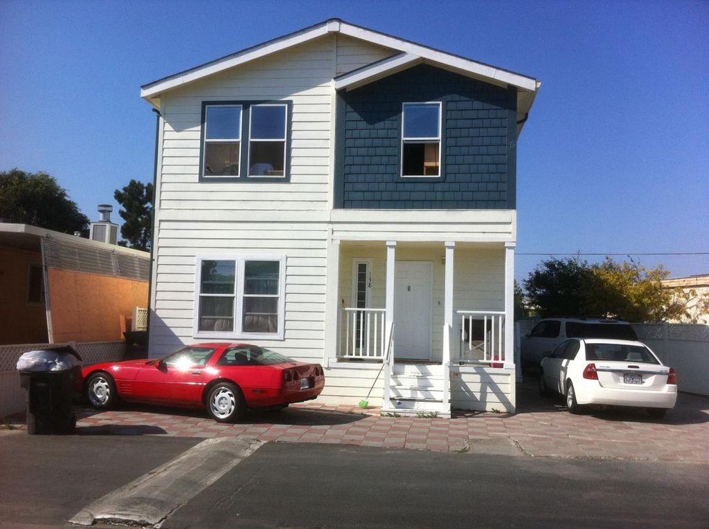 150 Sherwood Dr #138, Salinas, CA 93901