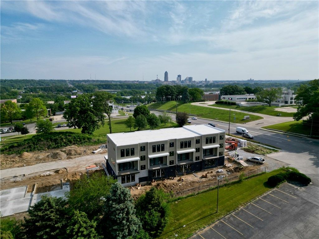 2738 SW Fleur Dr, Des Moines, IA 50321 MLS 675077 Trulia