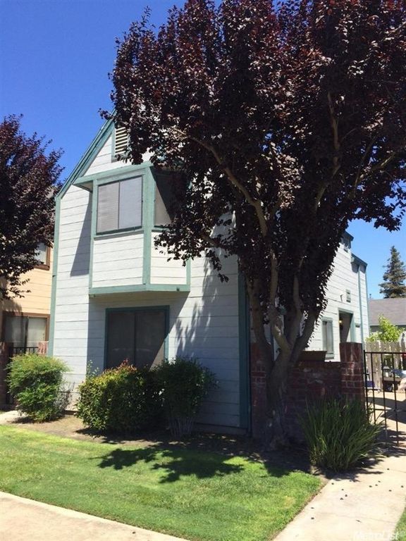 444 Benjamin Pl, Manteca, CA 2 Bed, 2.5 Bath Condo 6 Photos Trulia
