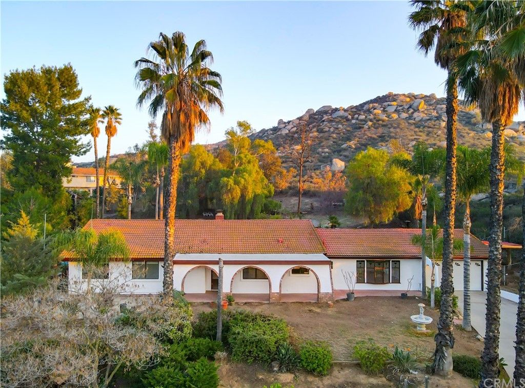 16940 Calle Espuela, Riverside, CA 92504