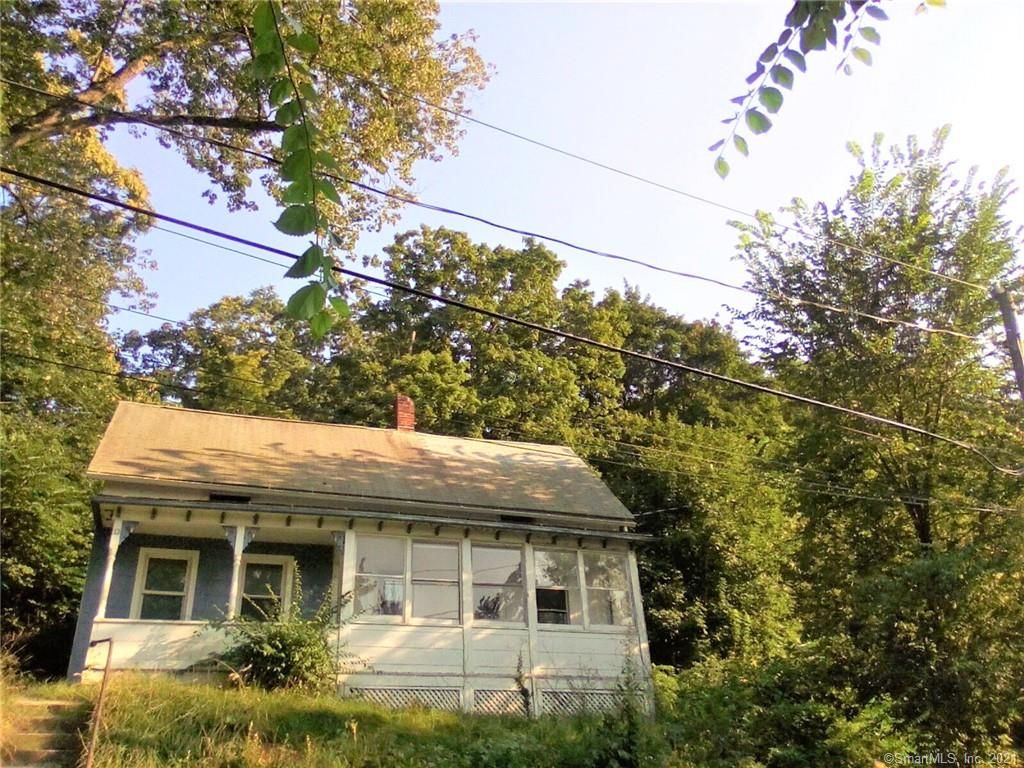 13 High St, Vernon, CT 06066