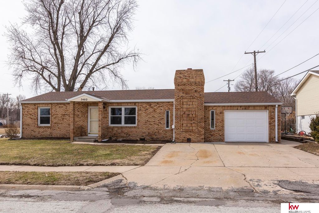 7402 Terry Dr, La Vista, NE 68128 Trulia