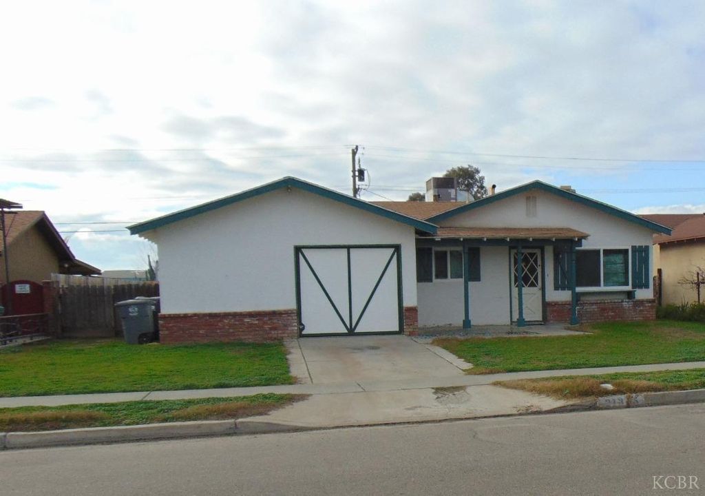 21355 S Pleasant Ave, Riverdale, CA 3 Bed, 2 Bath SingleFamily Home