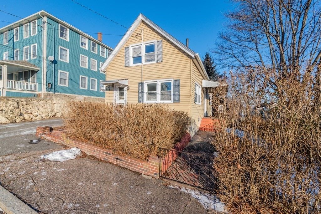5 Porter St, Beverly, MA 01915