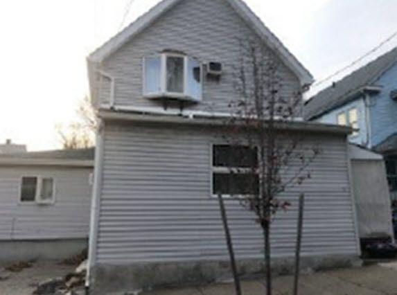 72 Pierce St, Malden, MA 02148