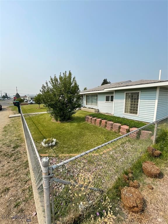 3250 Paxson Ave, Butte, MT 59701
