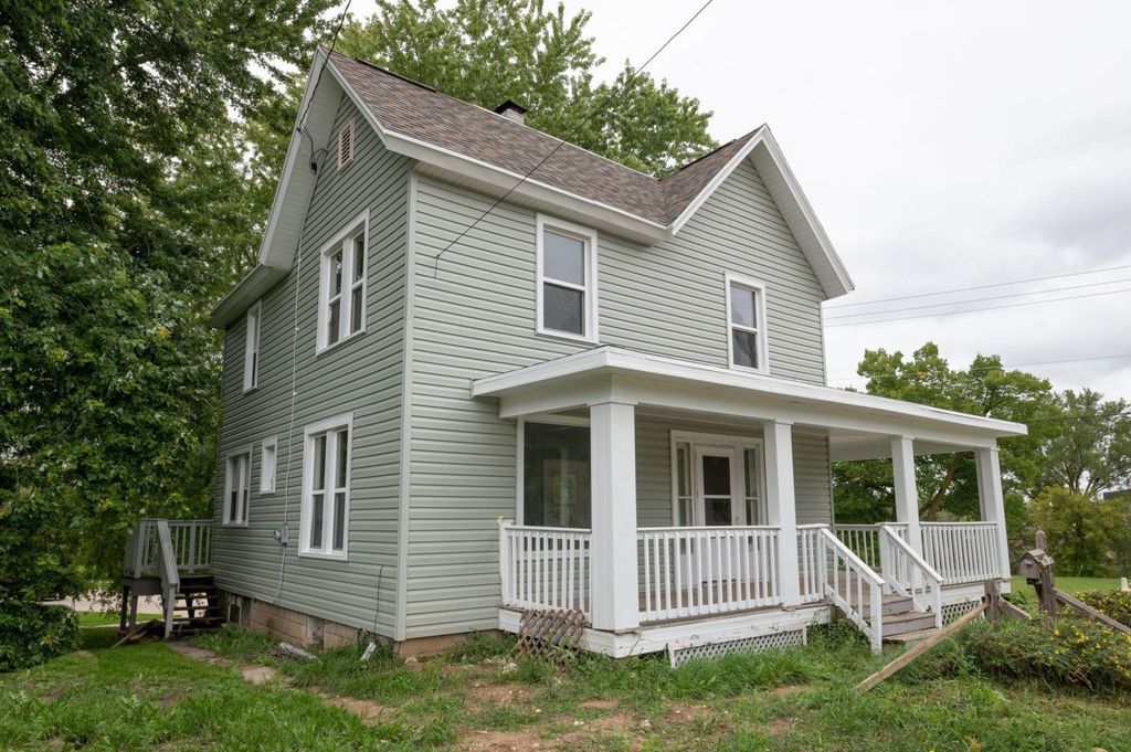 104 Valley St, Horicon, WI 53032 Trulia