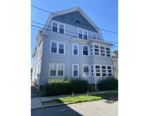 98 Leach St #1, Salem, MA 01970