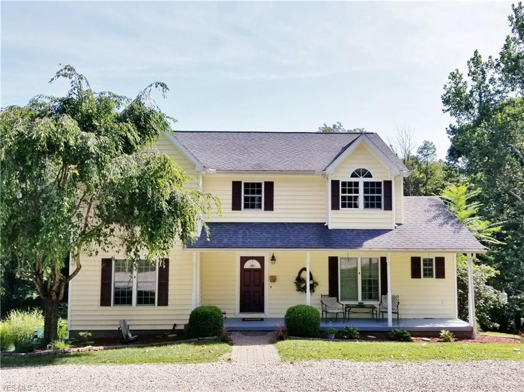 1818 New England Ridge Rd, Washington, WV 4 Bed, 3 Bath SingleFamily