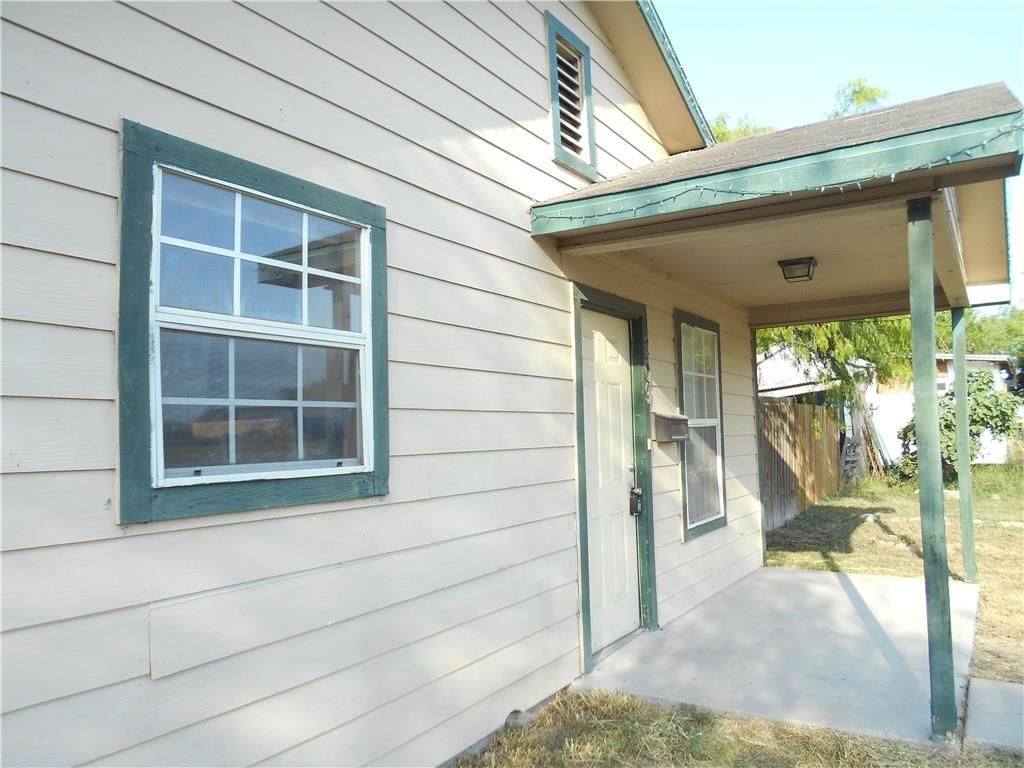 209 W 4th St, TX 78343 Trulia