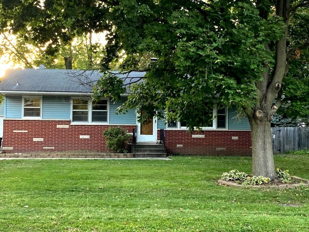 245 N Oak St, Hinckley, IL 60520 Trulia