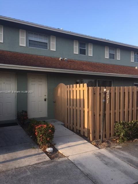 831 Cypress Way E #E, West Palm Beach, FL 33406