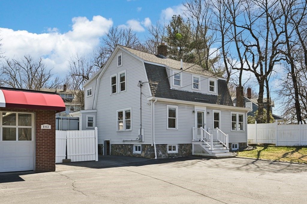 941 Main St, Reading, MA 01867