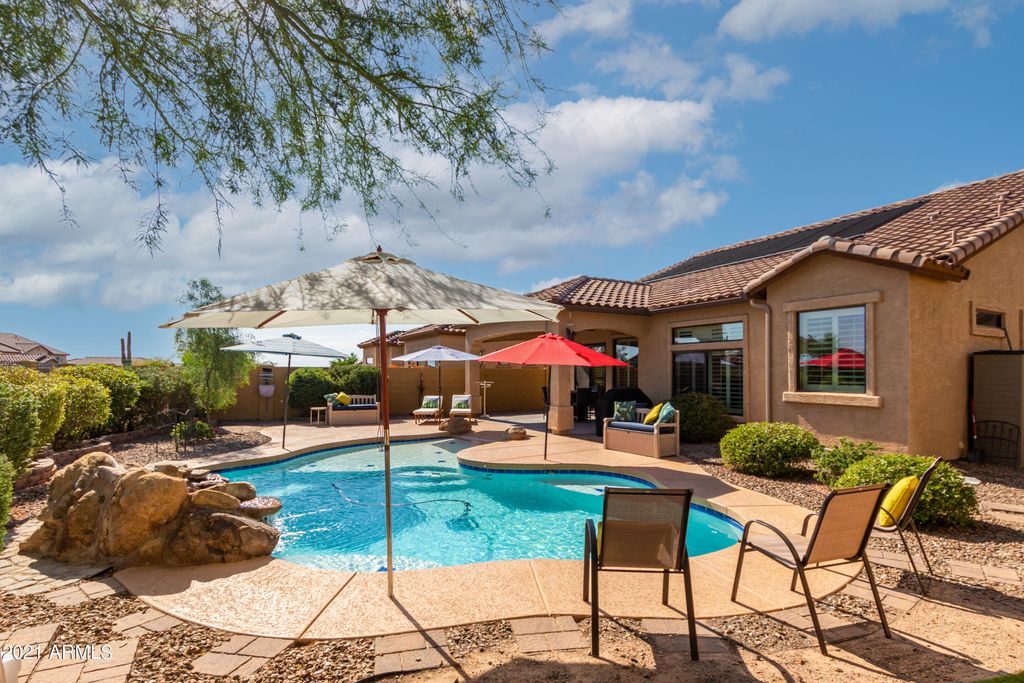 8519 E Leland St, Mesa, AZ 85207