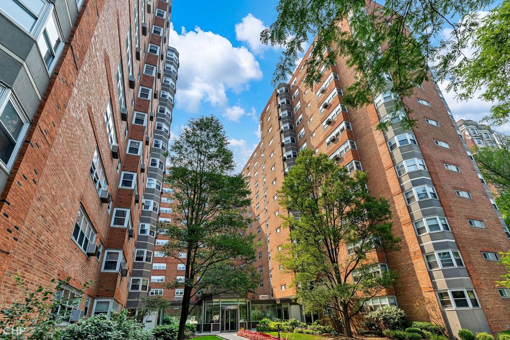 4970 N Marine Dr #224, Chicago, IL 60640