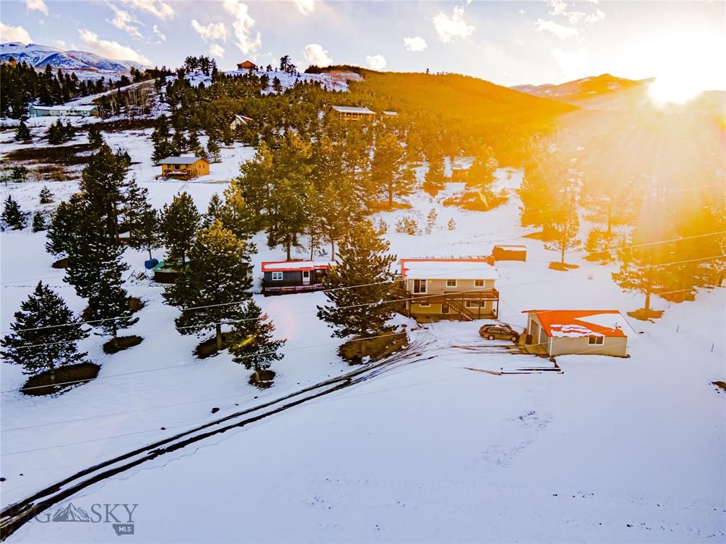 4 Delger Rd, Fishtail, MT 59028