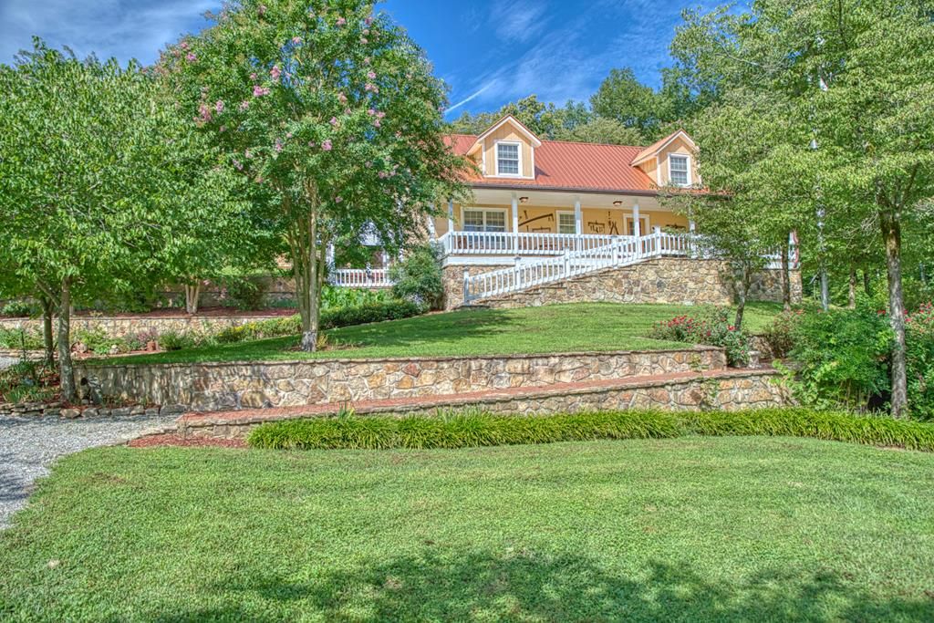 9575 Roberts Rd, Silver Point, TN 38582 3 Bed, 2 Bath SingleFamily