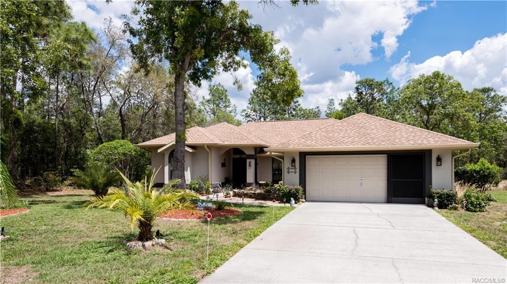20 Pawpaw Ct S, Homosassa, FL 3 Bed, 3 Bath SingleFamily Home 32