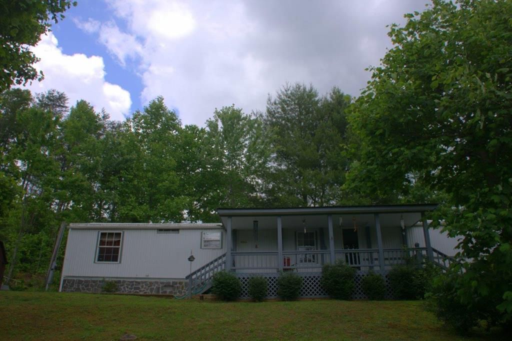 41 Graham Ests, Robbinsville, NC 28771