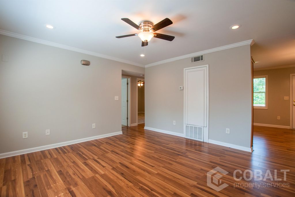 2145 Bolton Rd #D6, Atlanta, GA 30318