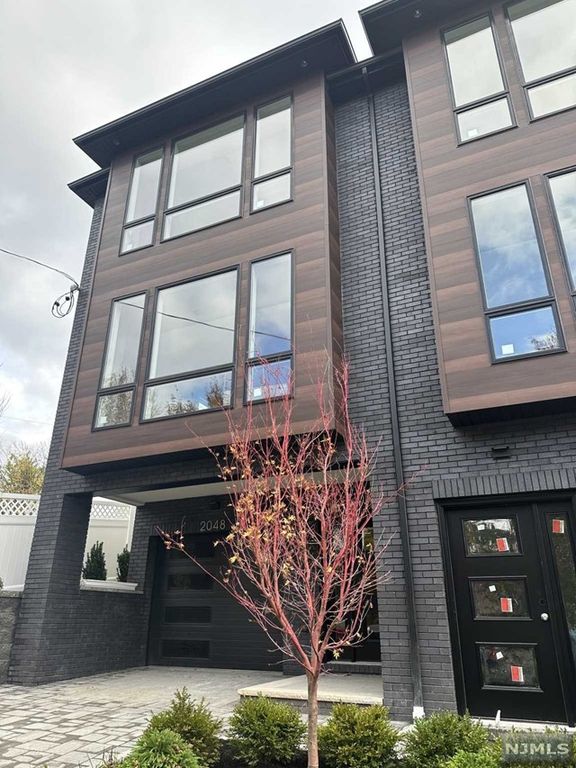 Fort Lee, NJ Homes For Sale & Fort Lee, NJ Real Estate | Trulia Fort Lee, NJ Homes For Sale & Fort Lee, NJ Real Estate | Trulia