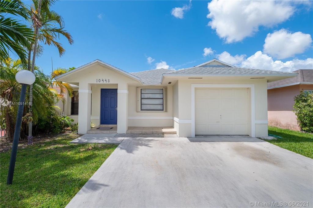 10448 SW 211th St, Miami, FL 33189