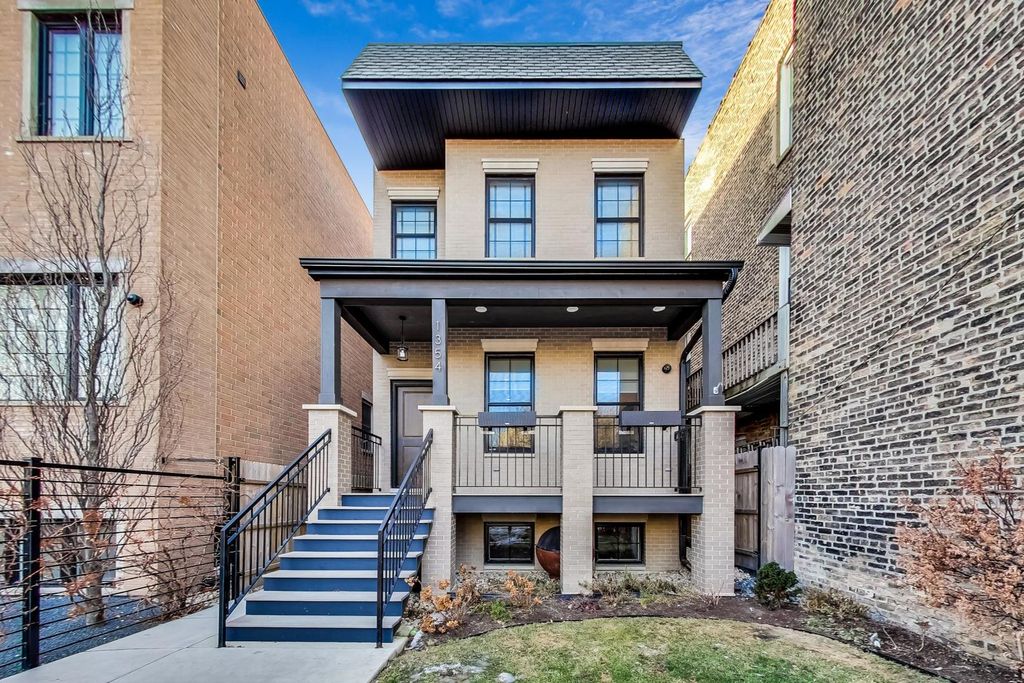 1354 N Bell Ave, Chicago, IL 60622