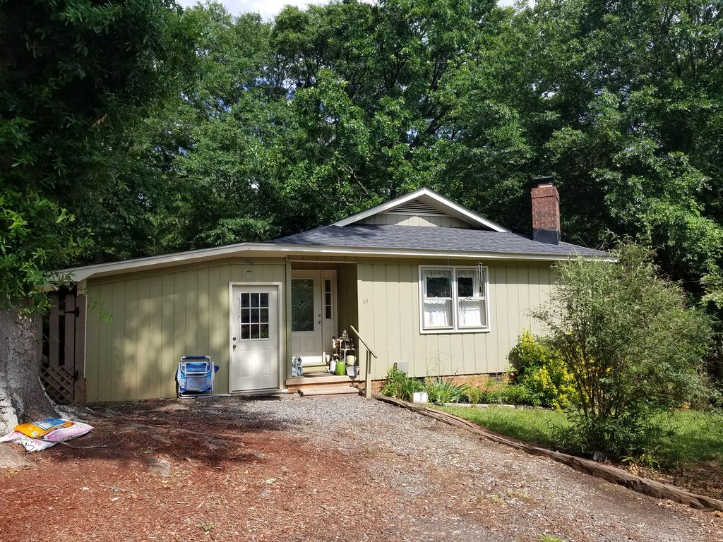 34 Reeves Ave, Greenville, SC 29605 See Est. Value, Schools & More