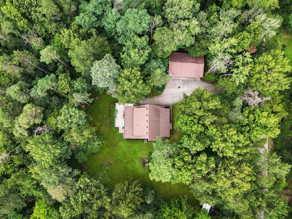 N4042 Brown Deer Drive, Brodhead, WI 53520 MLS# 2005799 Trulia