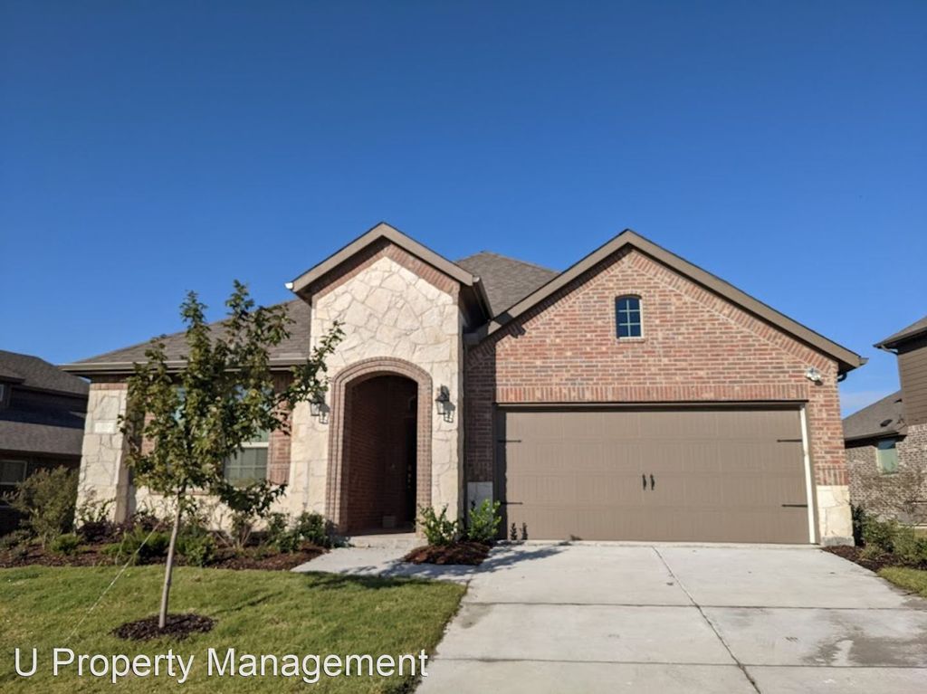 3106 Maverick Dr, Forney, TX 75126