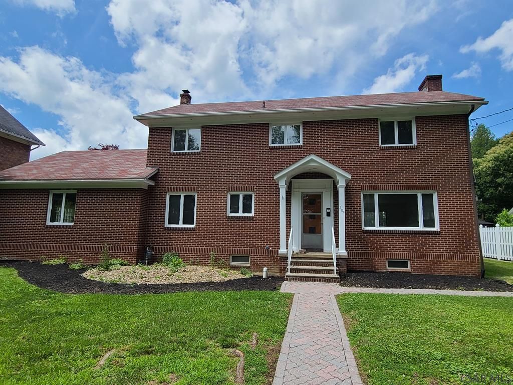 204 Palliser St, Johnstown, PA 15905
