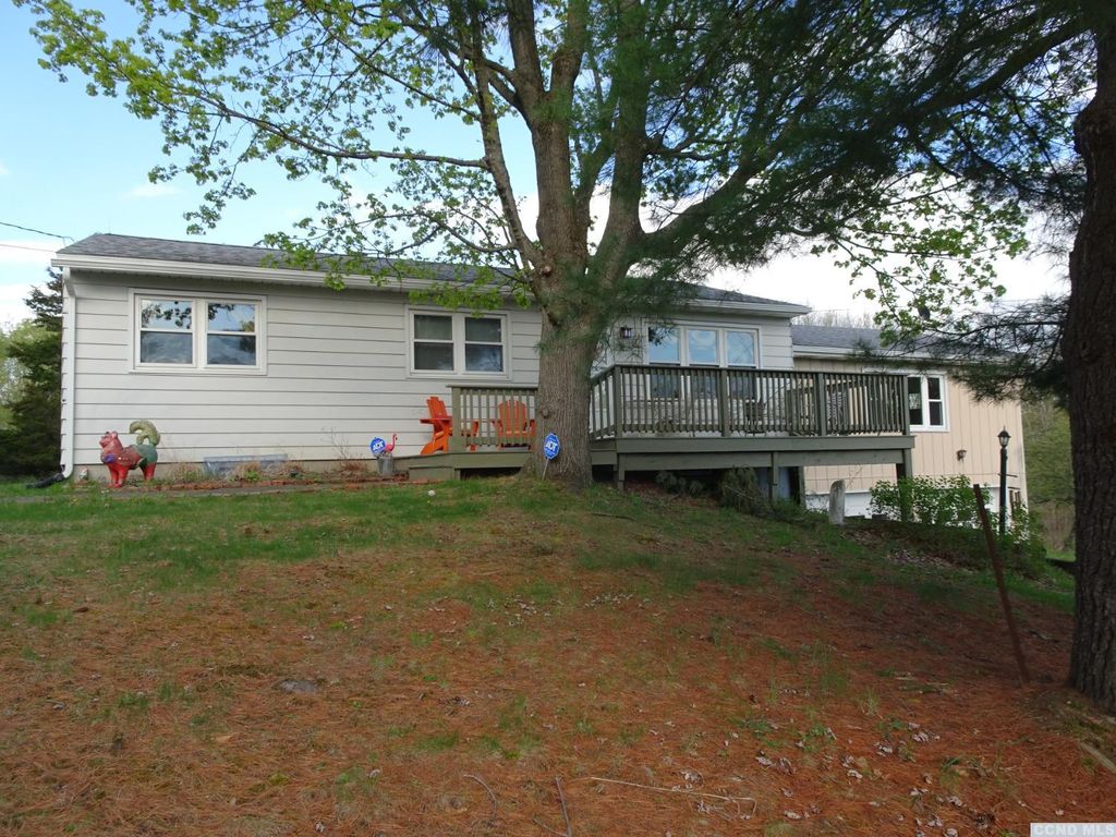 847 State Route 82, Elizaville, NY 12523