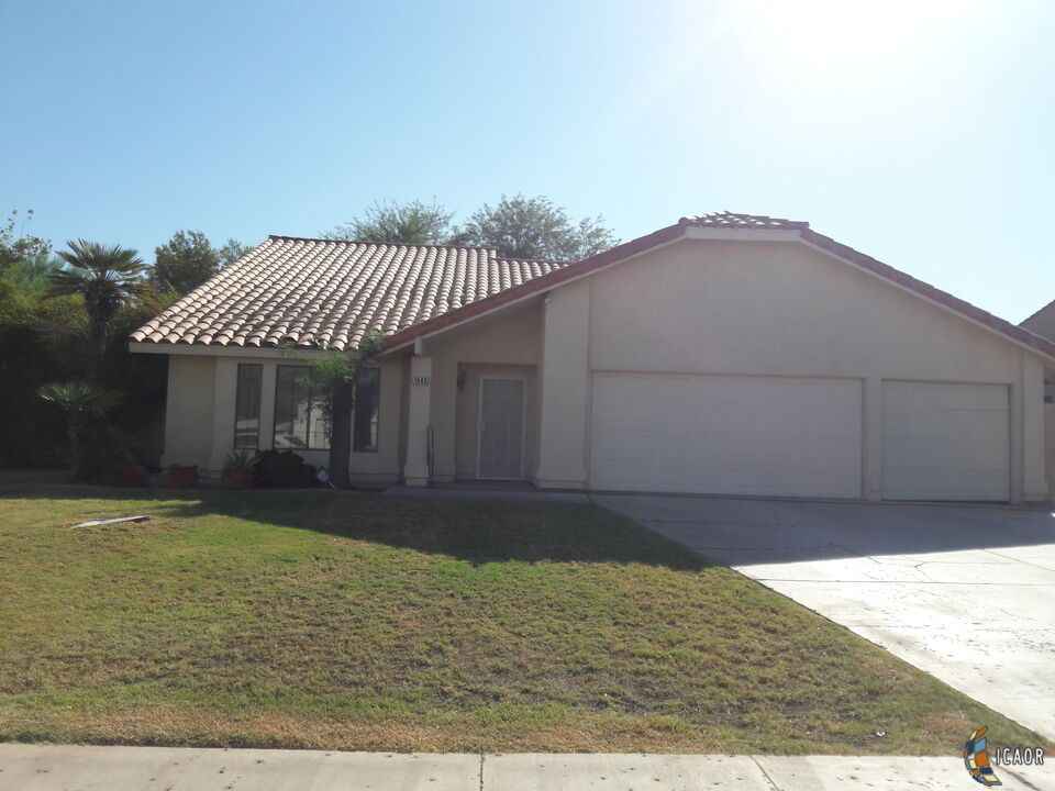 1593 S 22nd St, El Centro, CA 92243