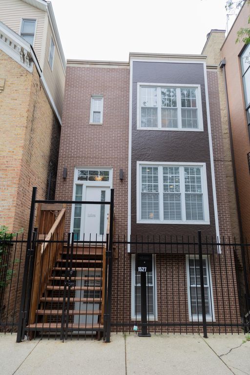 1527 N Wood St #2, Chicago, IL 60622