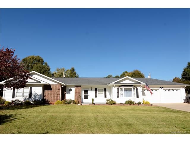 405 Camelot Dr, Statesville, NC 28625
