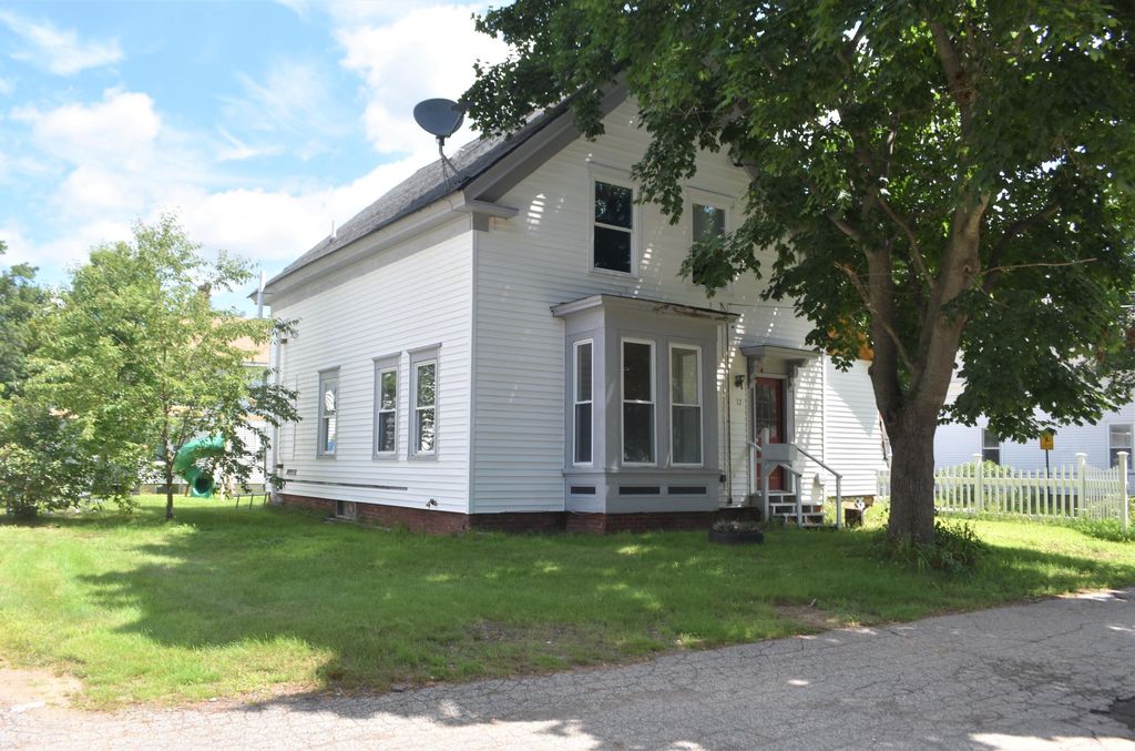 17 Goodwin St, Sanford, ME 04083