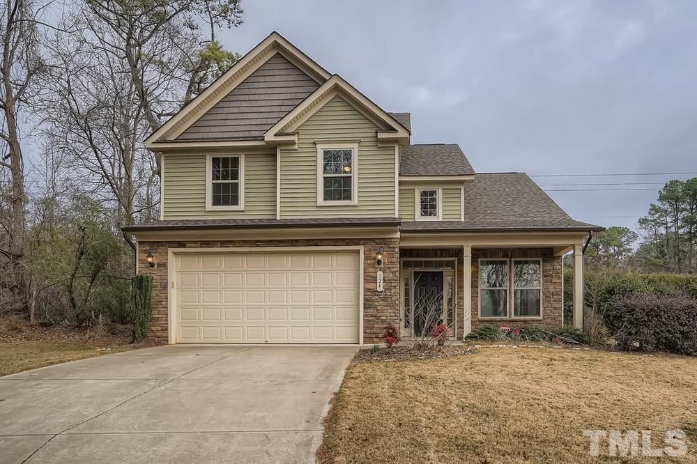 124 Owensboro Ct, Raleigh, NC 27603