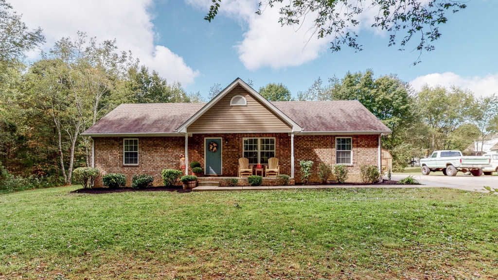 4089 Highway 31W, Cottontown, TN 3 Bed, 2 Bath SingleFamily Home