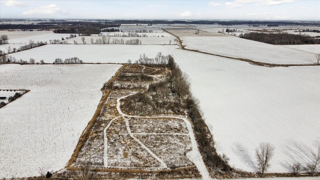 Brooks Rd, Brown City, MI 48416