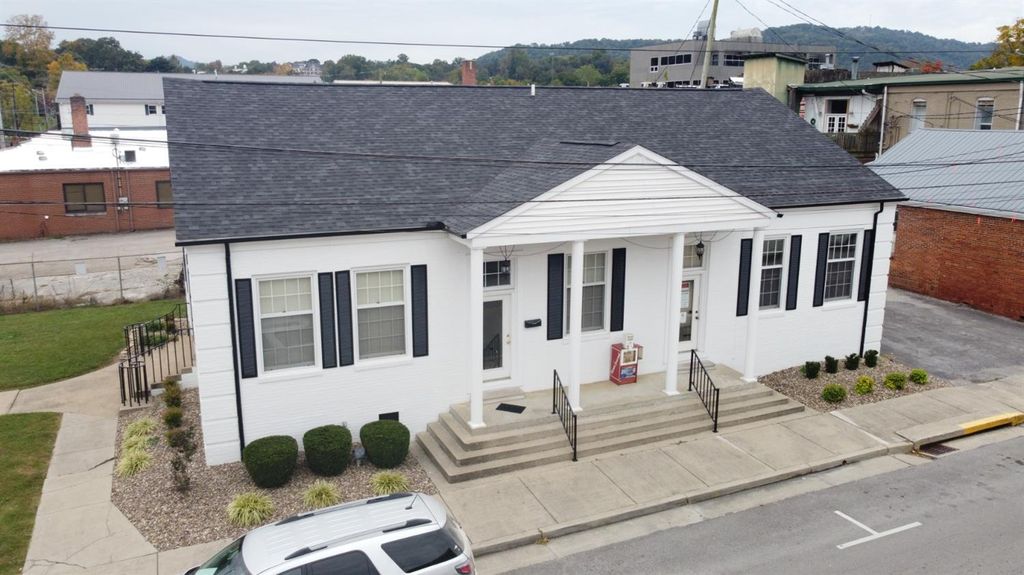 106 S 2nd St, Williamsburg, KY 40769 Trulia