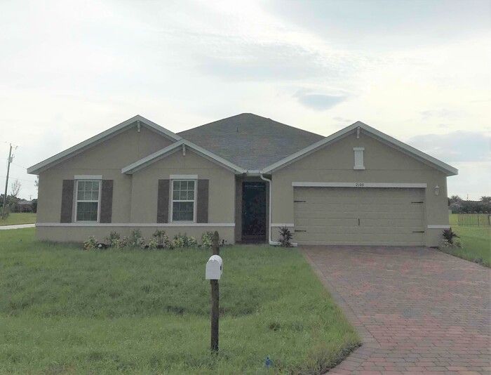 2100 SW 13th St, Cape Coral, FL 33991