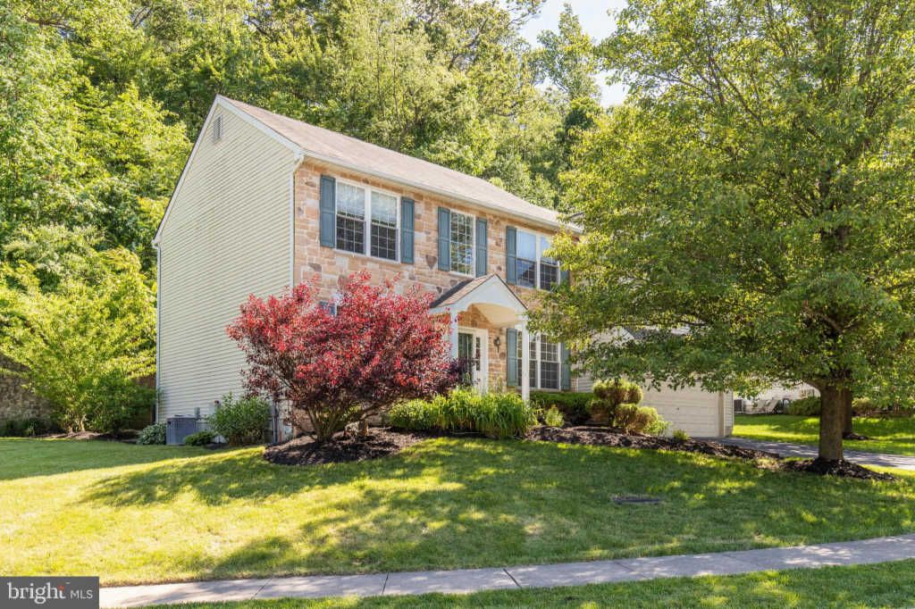 828 Windridge Ln, Downingtown, PA 19335