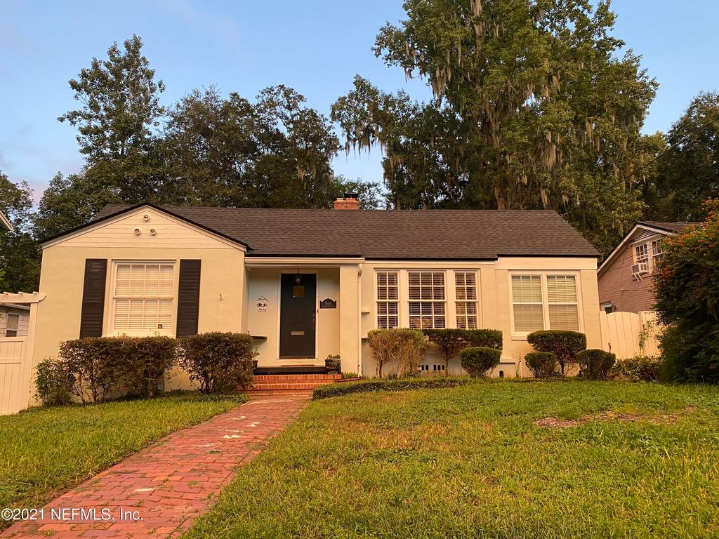 1846 Brookwood Rd, Jacksonville, FL 32207