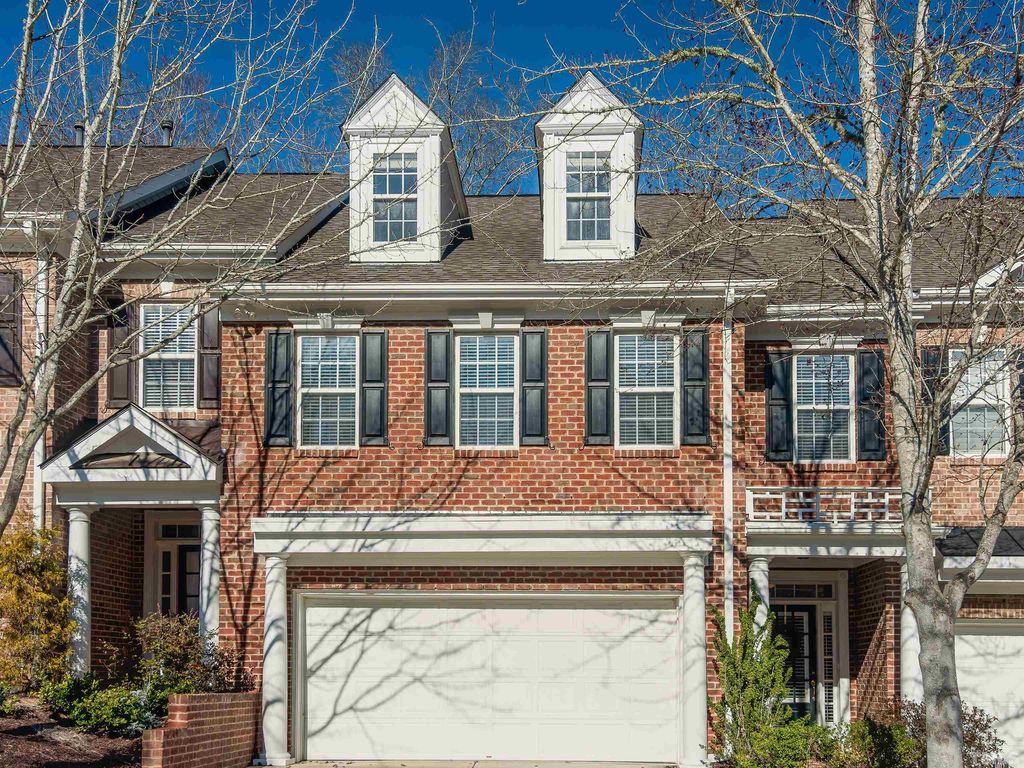 4002 Barton Park Pl, Raleigh, NC 27613